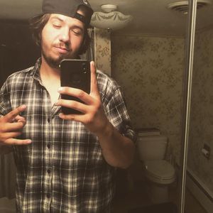 Meet your Posher, Joshua